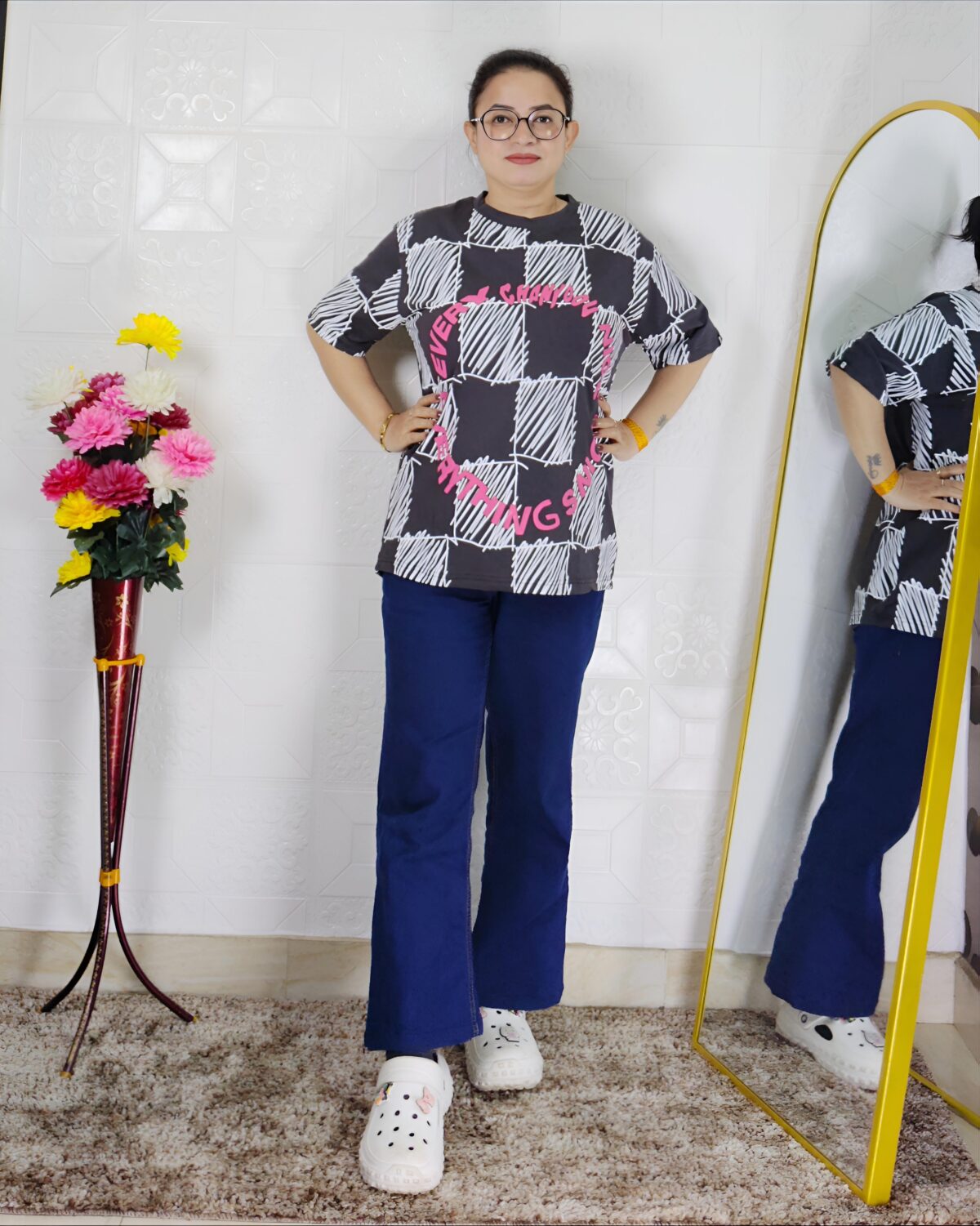 Women printed lycra casual t-shirt with graphic design