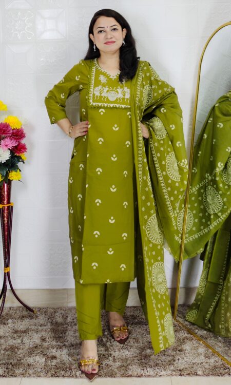 Mehndi green Dabu printed cotton 3 piece suit set for women with dupatta